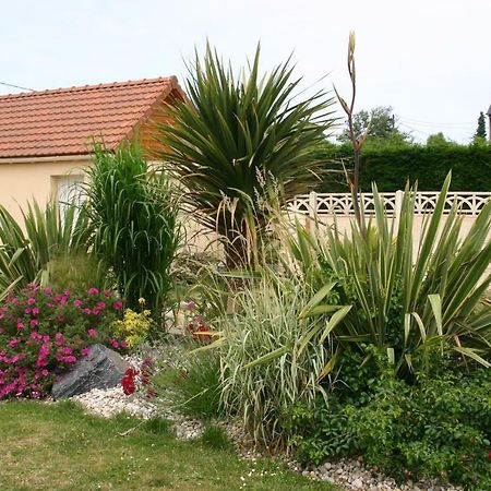 Gite Des Galets Saint-Léonard Exteriér fotografie